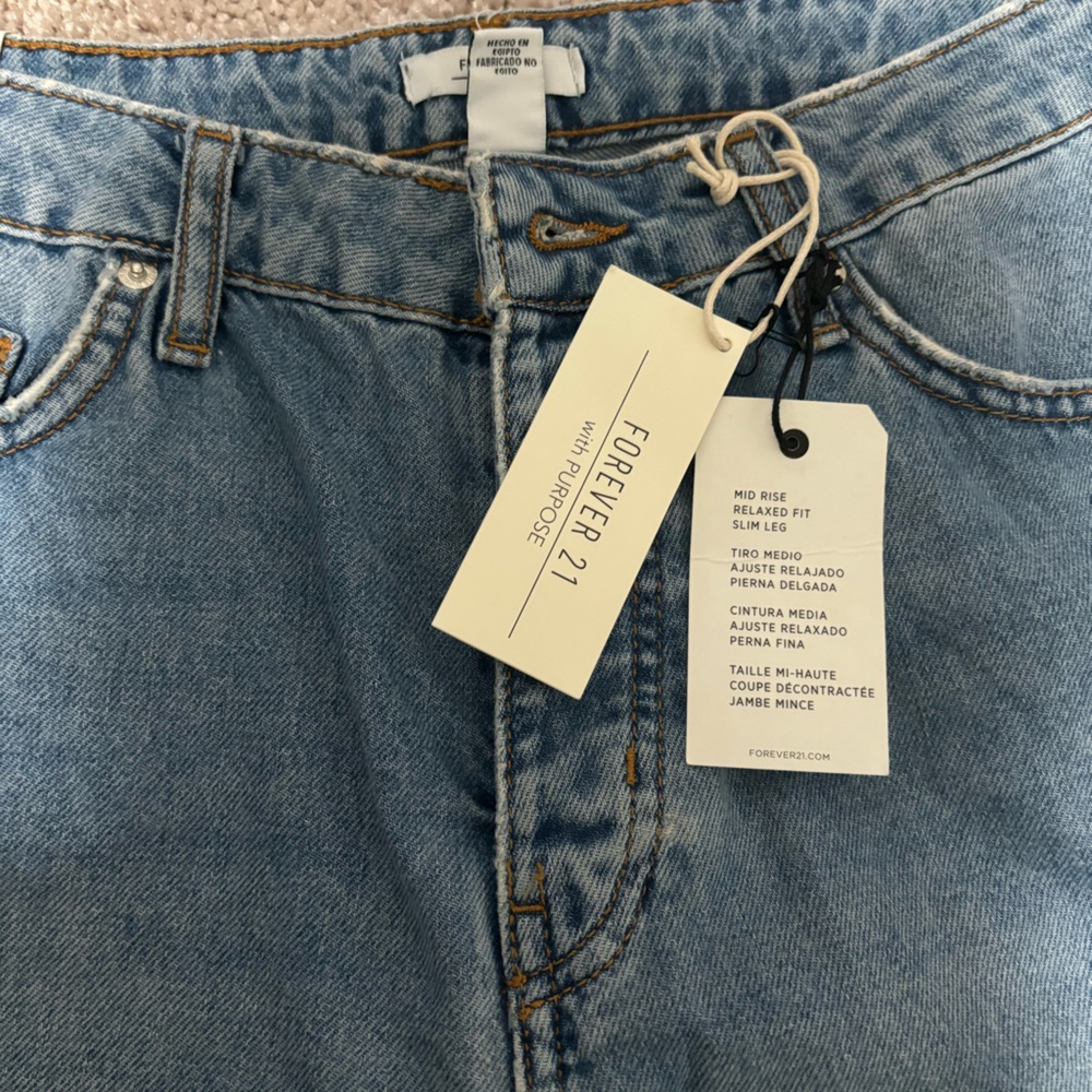 Distressed Boyfriend Jeans